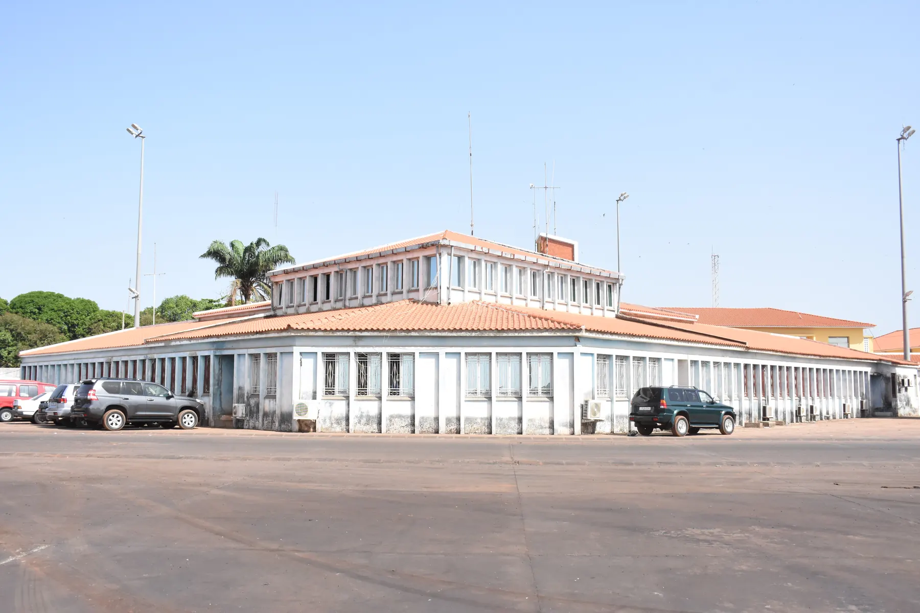 Infra-estruturas e parque de contentores do Porto de Bissau, fotografia 3977